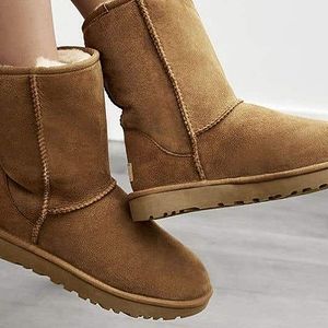 Women's Classic Ugg Boots